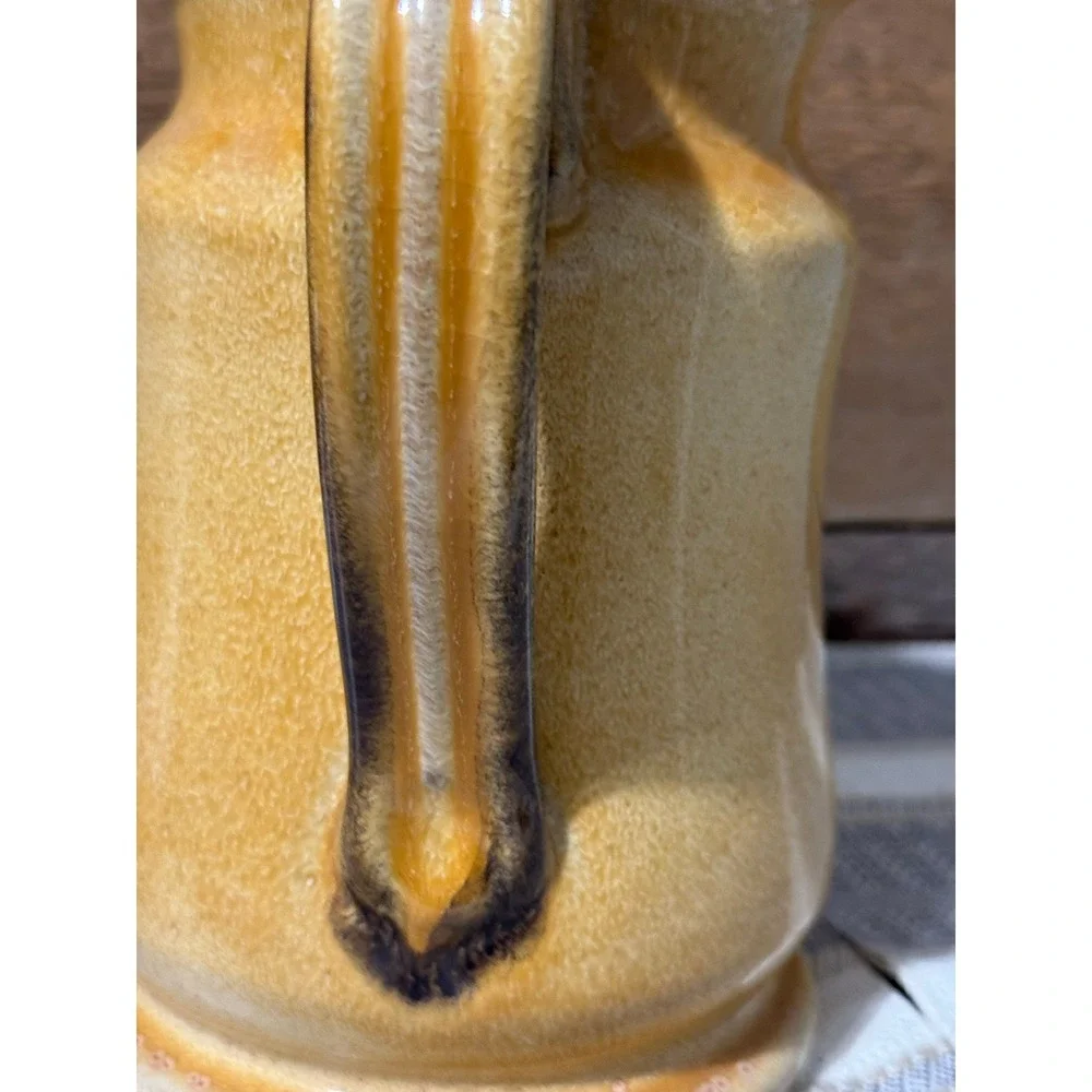 N/A golden hued